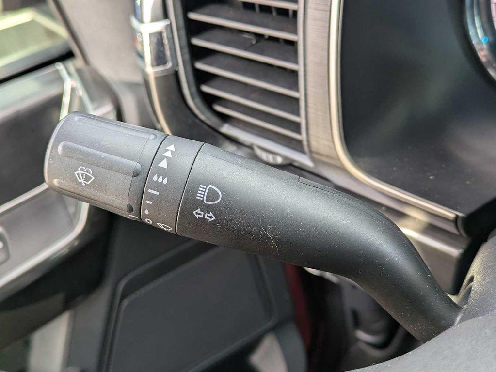 used 2021 Ford F-150 car, priced at $35,786