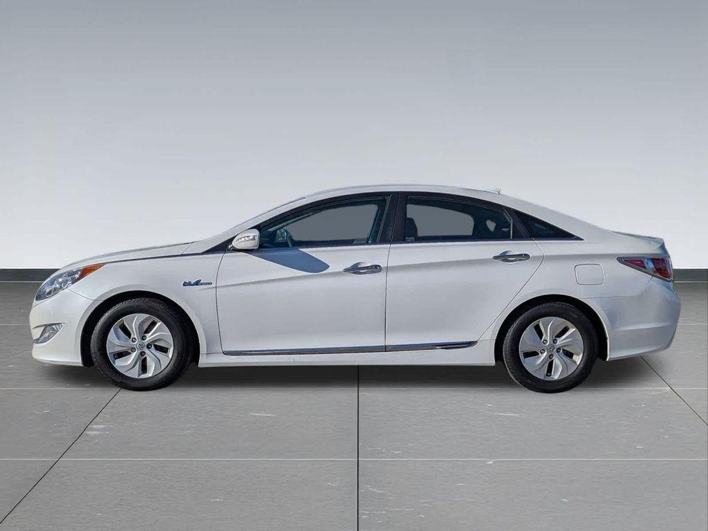 used 2014 Hyundai Sonata Hybrid car, priced at $9,453