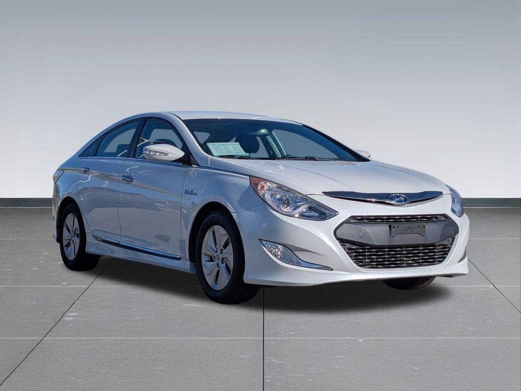 used 2014 Hyundai Sonata Hybrid car, priced at $9,453