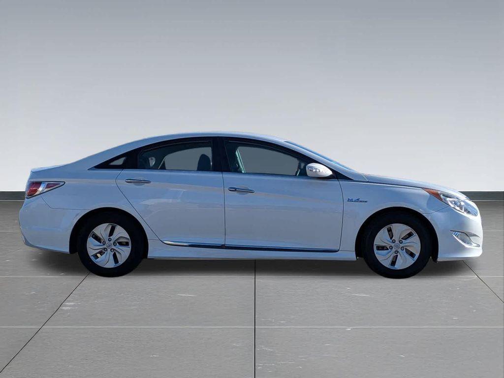 used 2014 Hyundai Sonata Hybrid car, priced at $9,453
