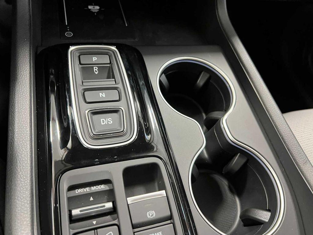 new 2025 Honda Pilot car, priced at $54,575