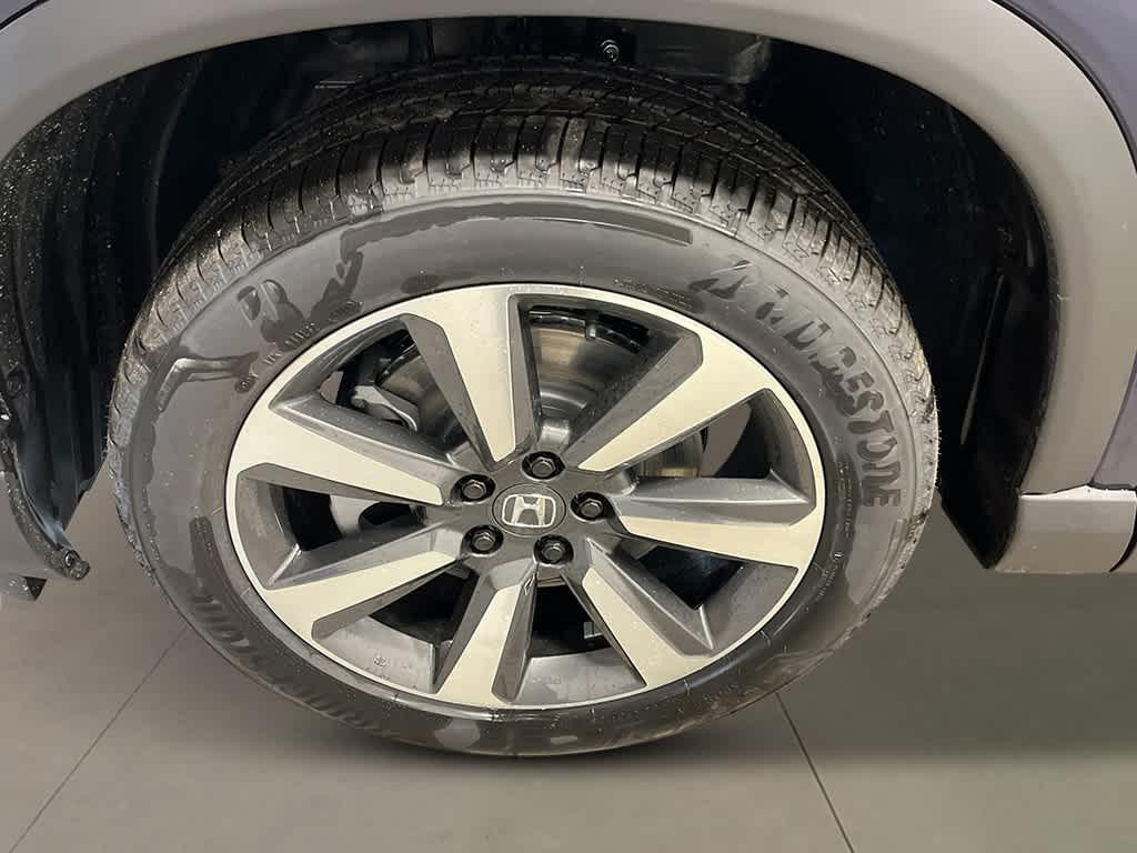 new 2025 Honda Pilot car, priced at $54,575