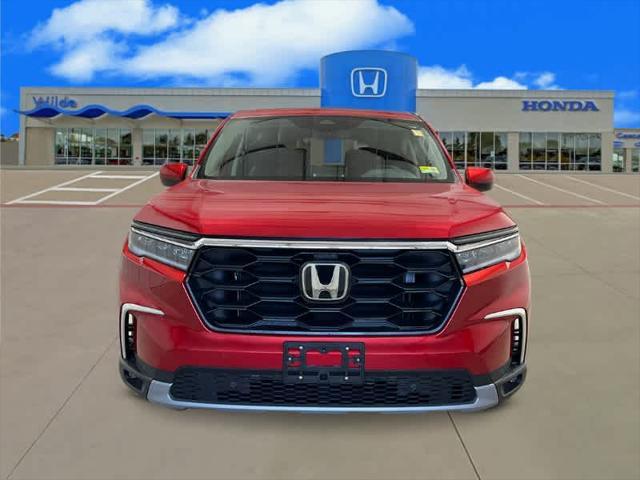 new 2025 Honda Pilot car, priced at $45,616