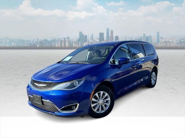 used 2020 Chrysler Pacifica car, priced at $17,987