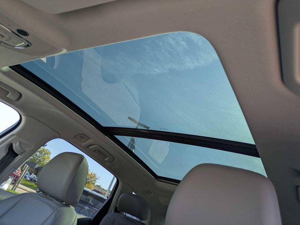 used 2023 Audi Q7 car, priced at $36,450