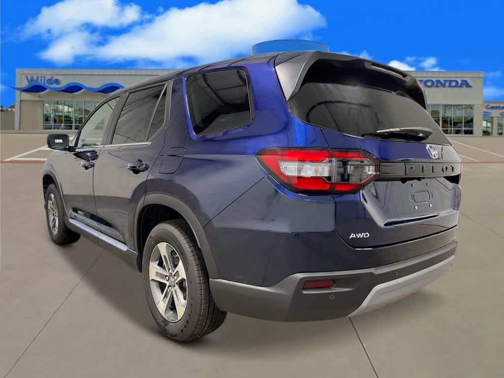 new 2025 Honda Pilot car, priced at $44,368