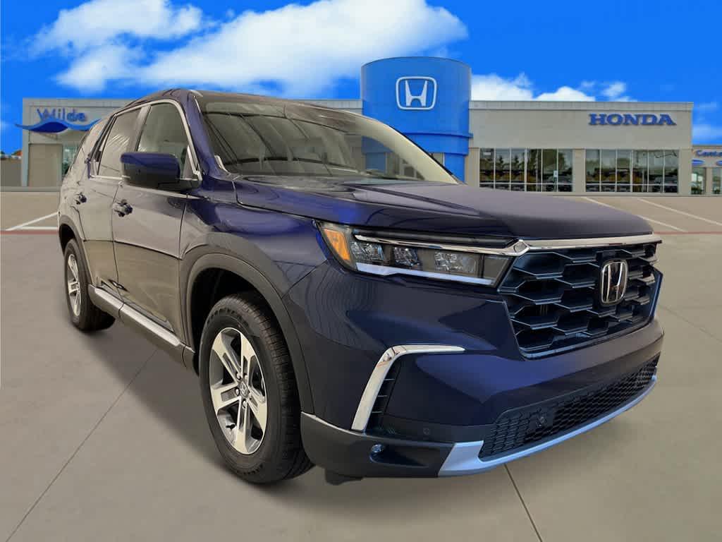 new 2025 Honda Pilot car, priced at $44,368