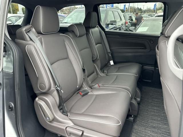 used 2023 Honda Odyssey car, priced at $45,644