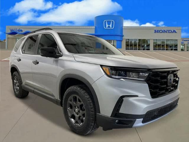 new 2025 Honda Pilot car, priced at $50,795