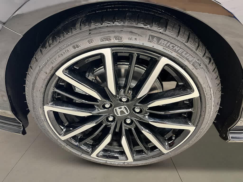 new 2025 Honda Accord Hybrid car, priced at $37,765
