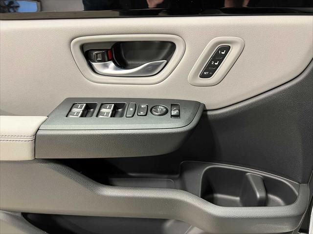 new 2025 Honda Pilot car, priced at $47,581