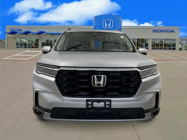 new 2025 Honda Pilot car, priced at $47,581