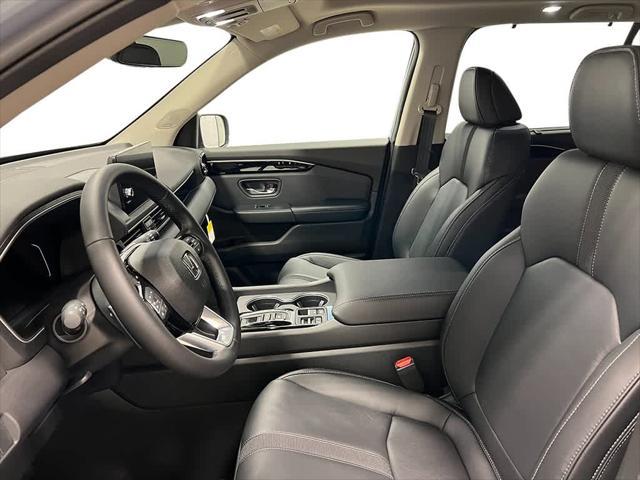 new 2025 Honda Pilot car, priced at $47,581