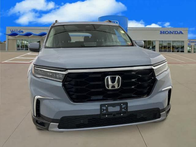 new 2025 Honda Pilot car, priced at $48,008