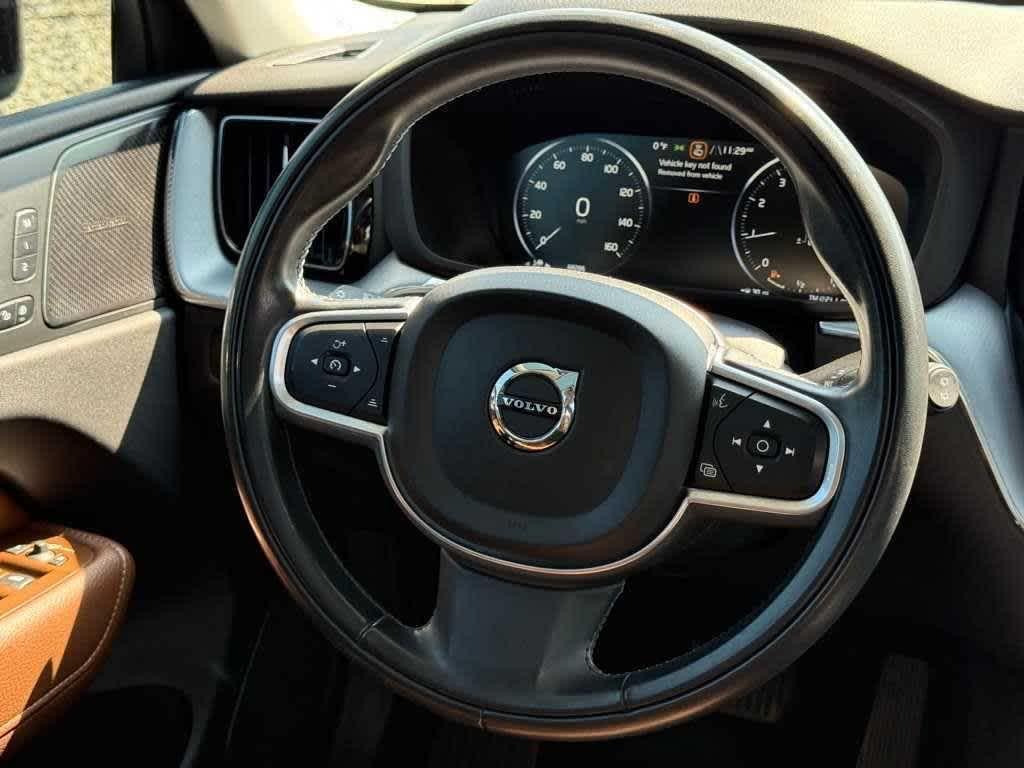 used 2020 Volvo XC60 car, priced at $23,564