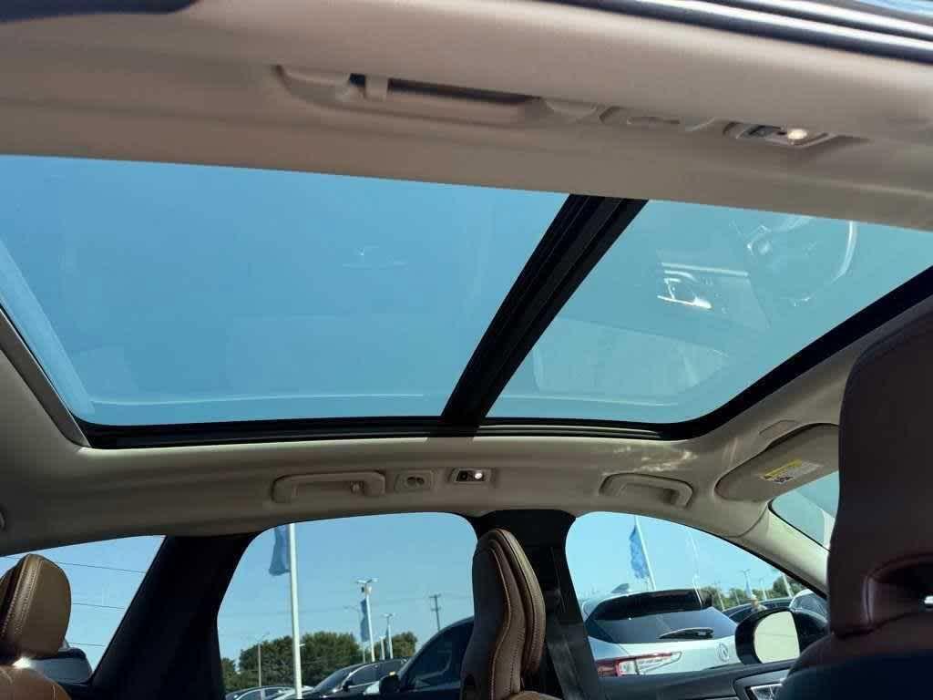 used 2020 Volvo XC60 car, priced at $23,250