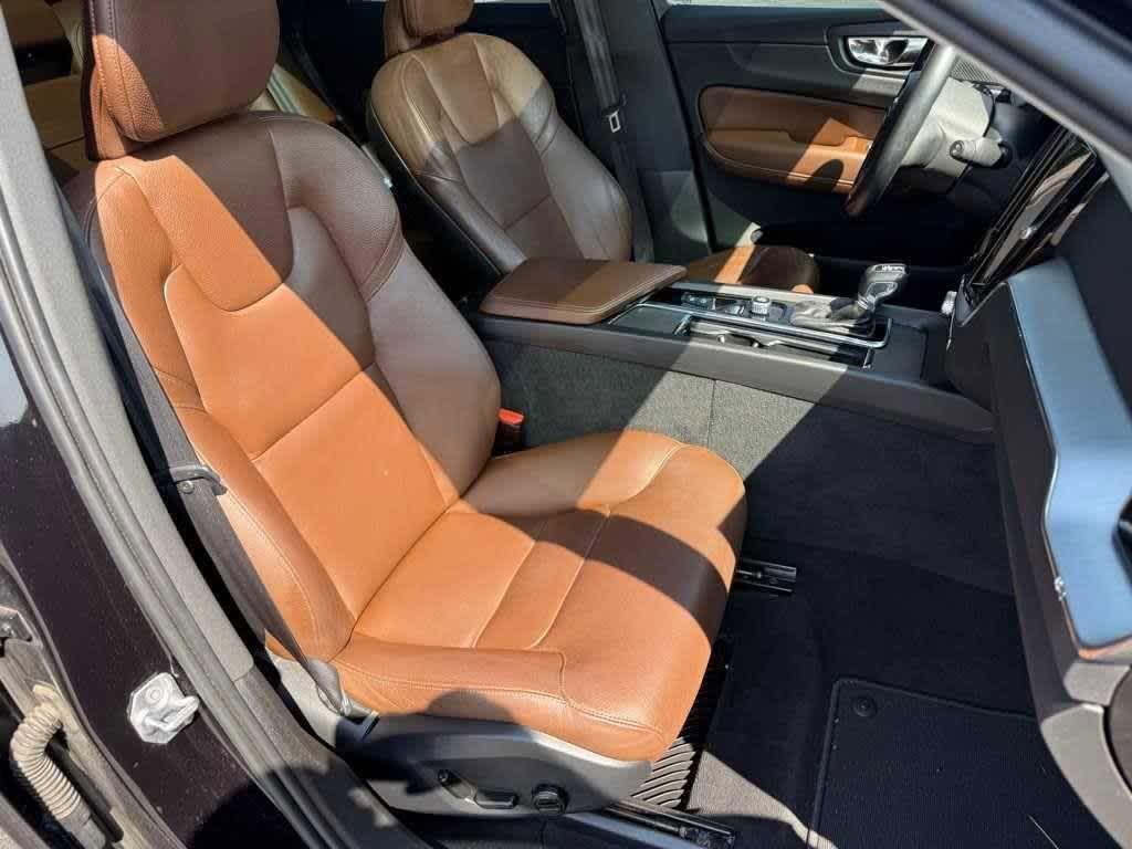 used 2020 Volvo XC60 car, priced at $23,250