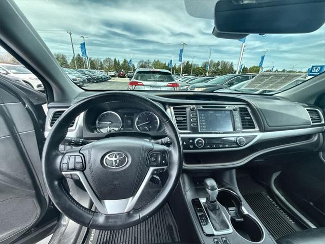 used 2017 Toyota Highlander car, priced at $21,547
