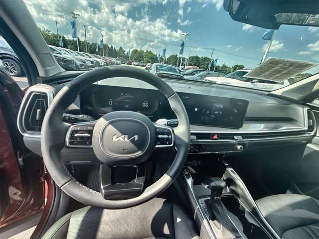 used 2025 Kia Sorento car, priced at $36,367