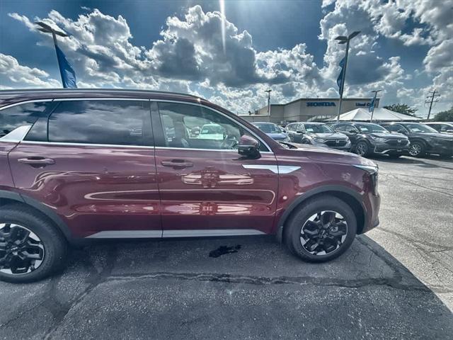 used 2025 Kia Sorento car, priced at $36,367