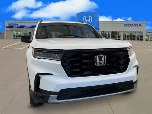 new 2025 Honda Pilot car, priced at $48,509