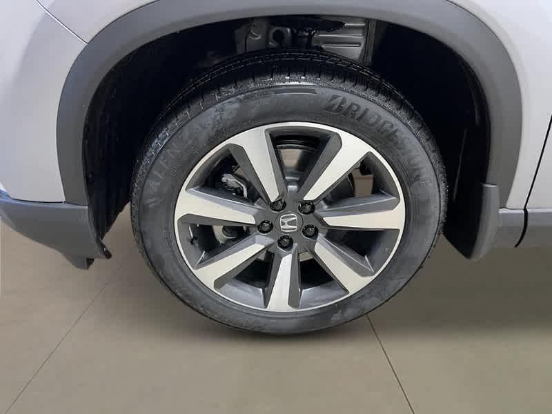 new 2025 Honda Pilot car, priced at $47,876