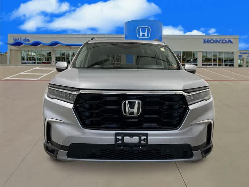 new 2025 Honda Pilot car, priced at $47,876