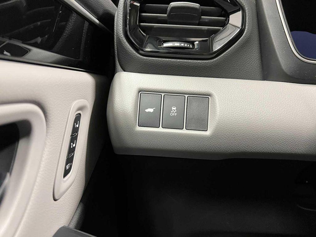 new 2025 Honda Pilot car, priced at $47,876