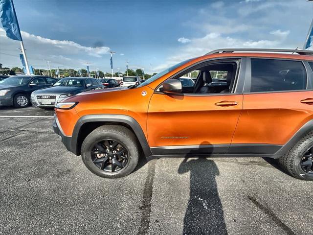 used 2015 Jeep Cherokee car, priced at $9,919