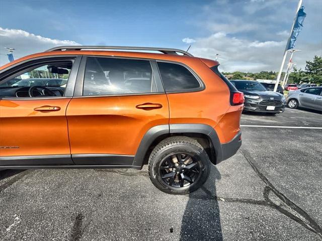 used 2015 Jeep Cherokee car, priced at $9,919