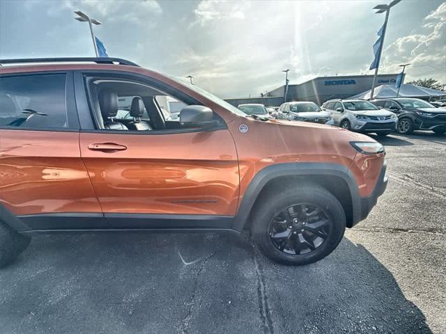 used 2015 Jeep Cherokee car, priced at $9,919