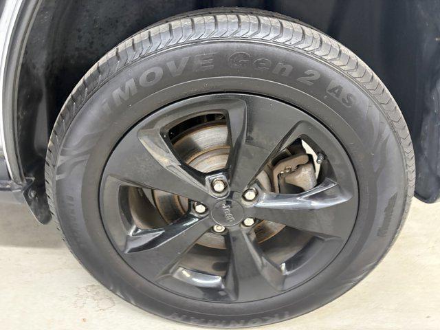 used 2019 Jeep Cherokee car, priced at $16,995