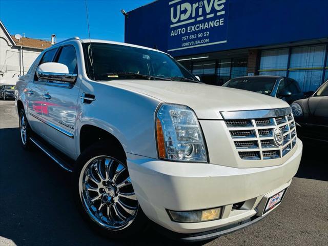 used 2011 Cadillac Escalade EXT car, priced at $14,990