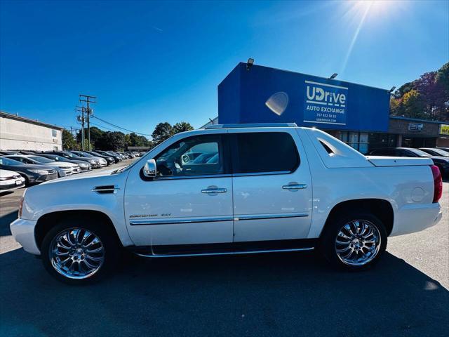 used 2011 Cadillac Escalade EXT car, priced at $14,990