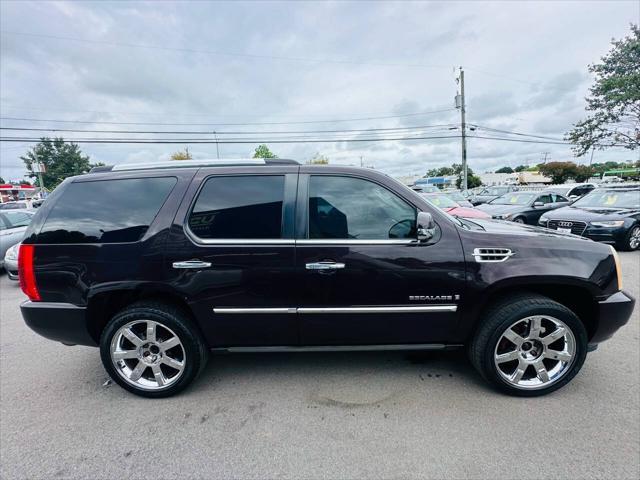 used 2009 Cadillac Escalade car, priced at $7,990