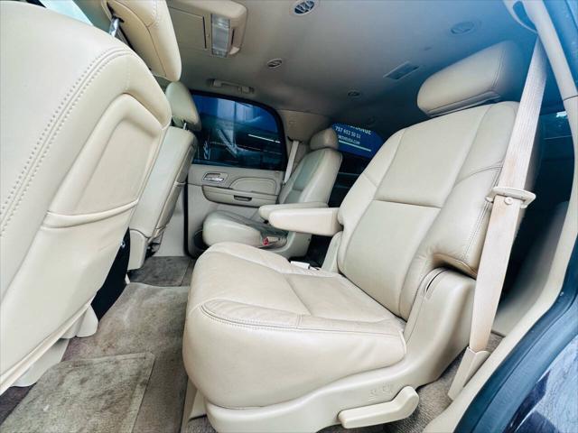 used 2009 Cadillac Escalade car, priced at $7,990