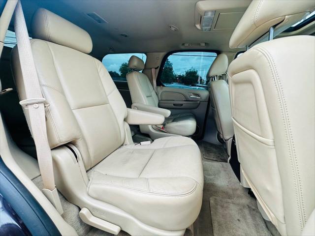 used 2009 Cadillac Escalade car, priced at $7,990