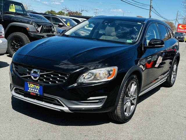 used 2015 Volvo V60 Cross Country car, priced at $10,990