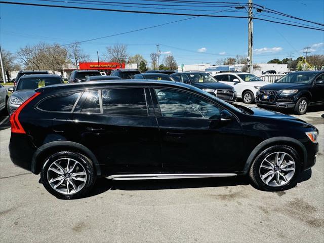 used 2015 Volvo V60 Cross Country car, priced at $10,990
