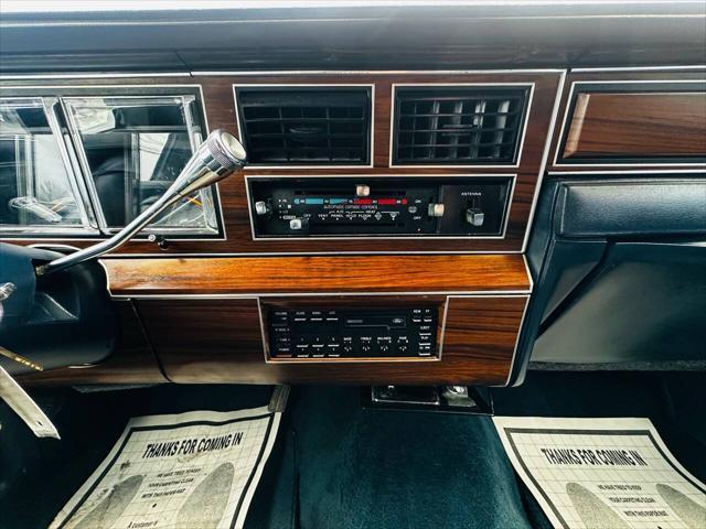 used 1988 Lincoln Town Car car, priced at $8,990