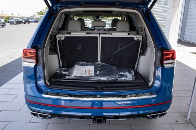 new 2025 Volkswagen Atlas car, priced at $52,084