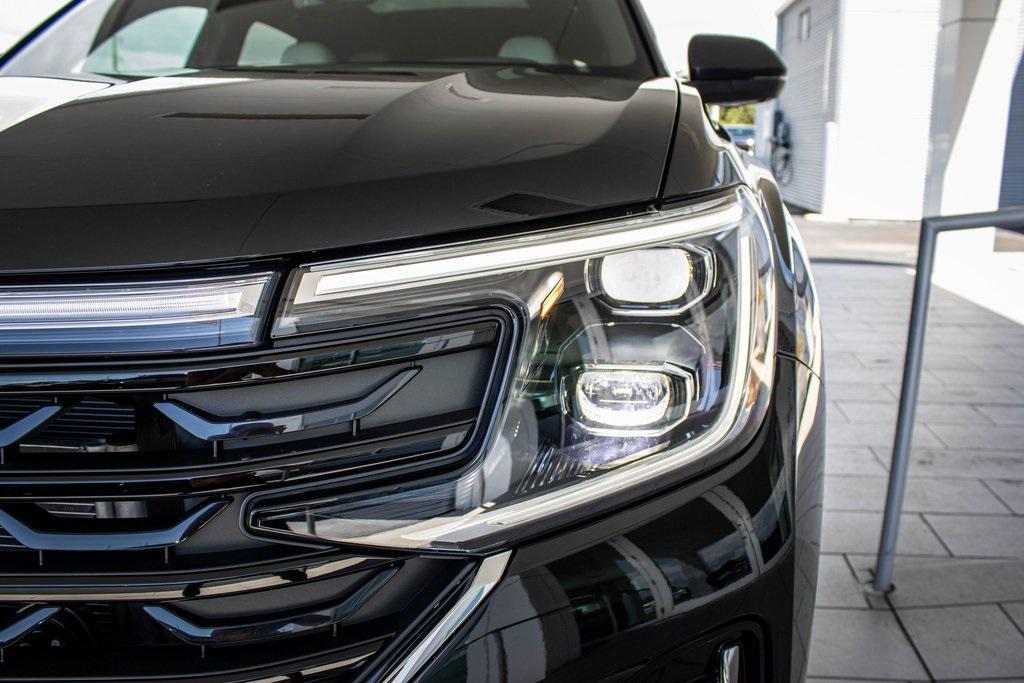 new 2025 Volkswagen Atlas Cross Sport car, priced at $49,636