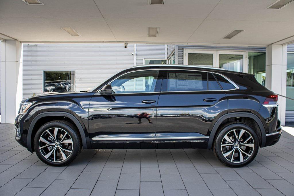 new 2025 Volkswagen Atlas Cross Sport car, priced at $49,636