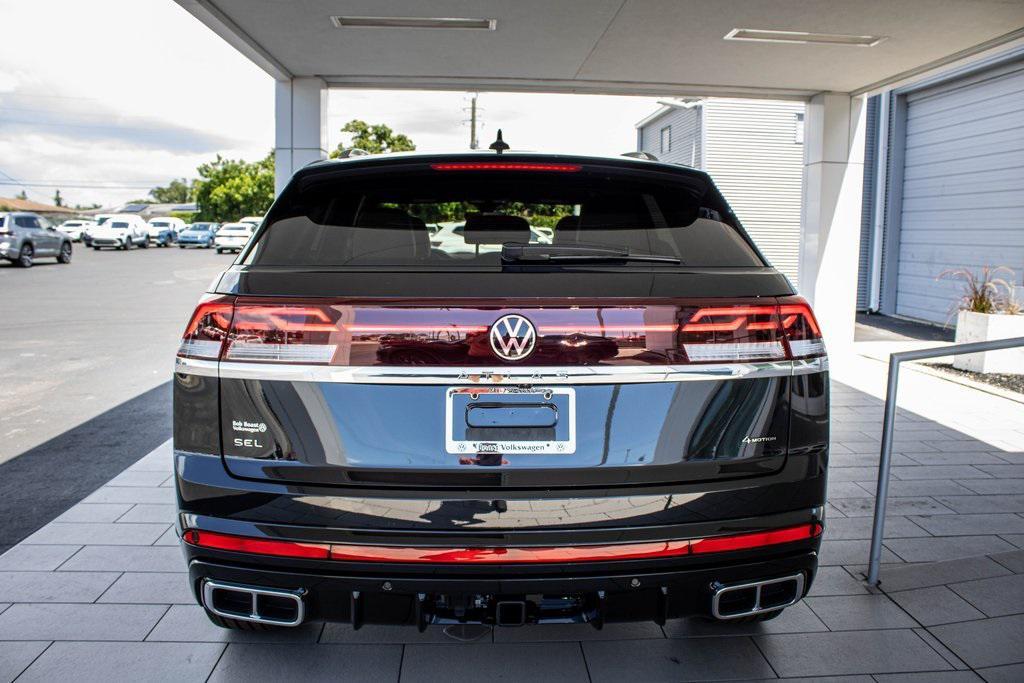 new 2025 Volkswagen Atlas Cross Sport car, priced at $49,636