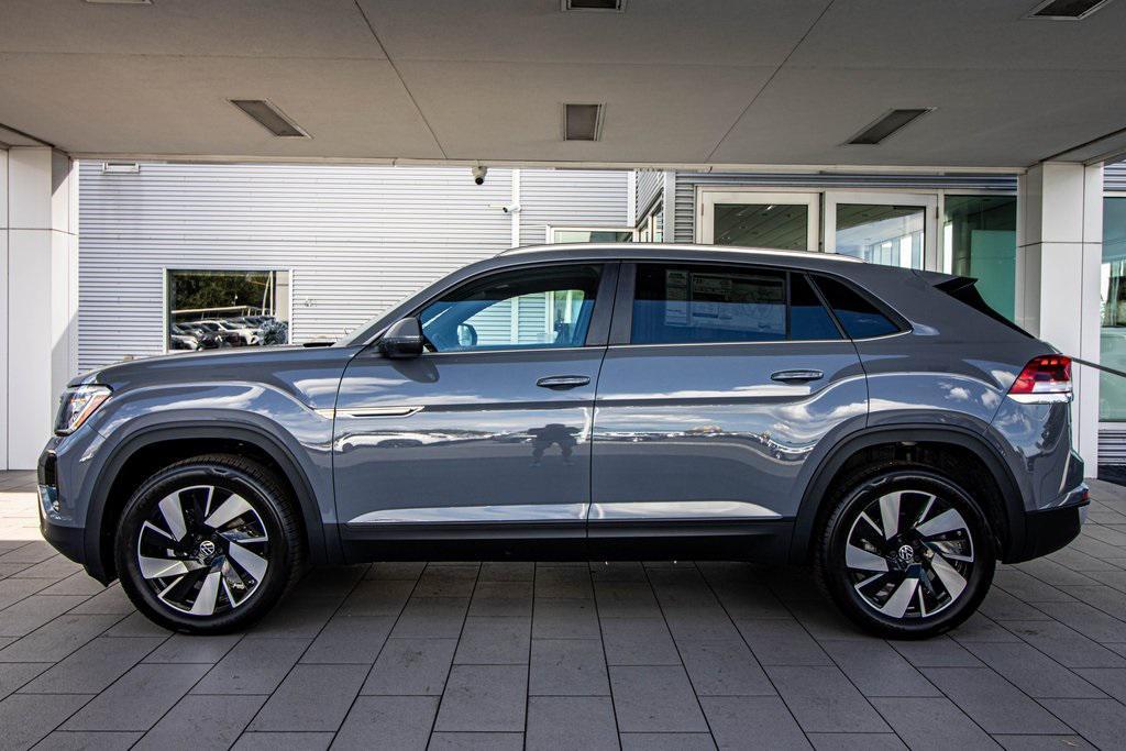 new 2026 Volkswagen Atlas Cross Sport car, priced at $43,995