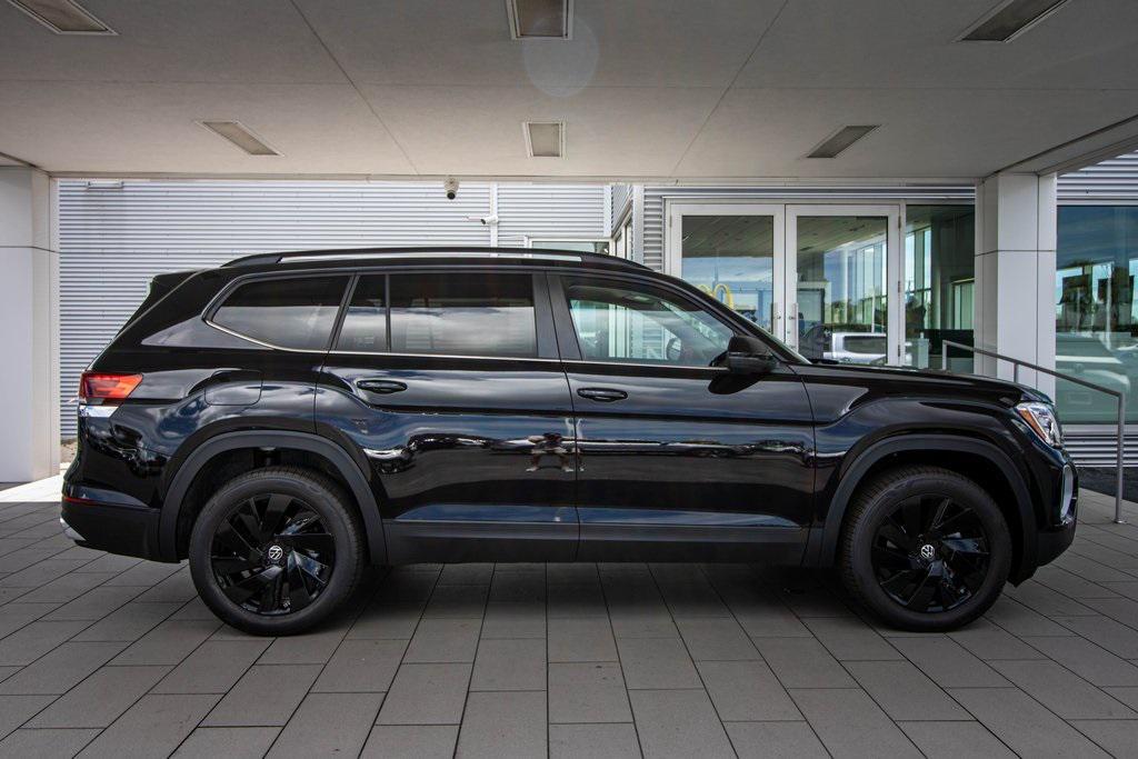 new 2026 Volkswagen Atlas car, priced at $45,712