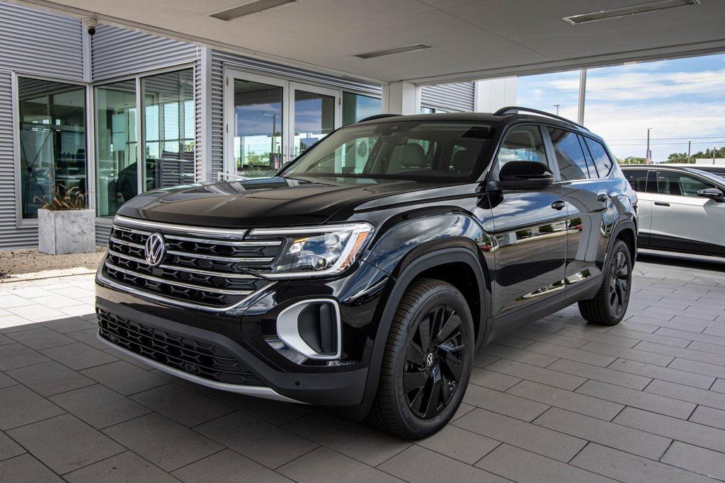 new 2026 Volkswagen Atlas car, priced at $45,712