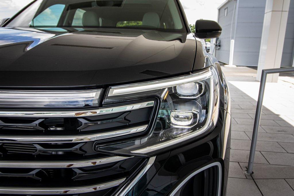 new 2026 Volkswagen Atlas car, priced at $45,712