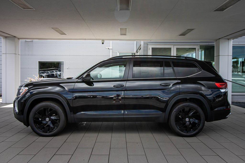 new 2026 Volkswagen Atlas car, priced at $45,712