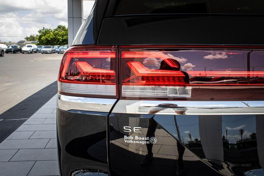 new 2025 Volkswagen Atlas car, priced at $41,811